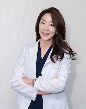 임플란트 주위염, '괜찮겠지'라는 방심이 가장 위험하다 - 뉴스 썸네일 이미지